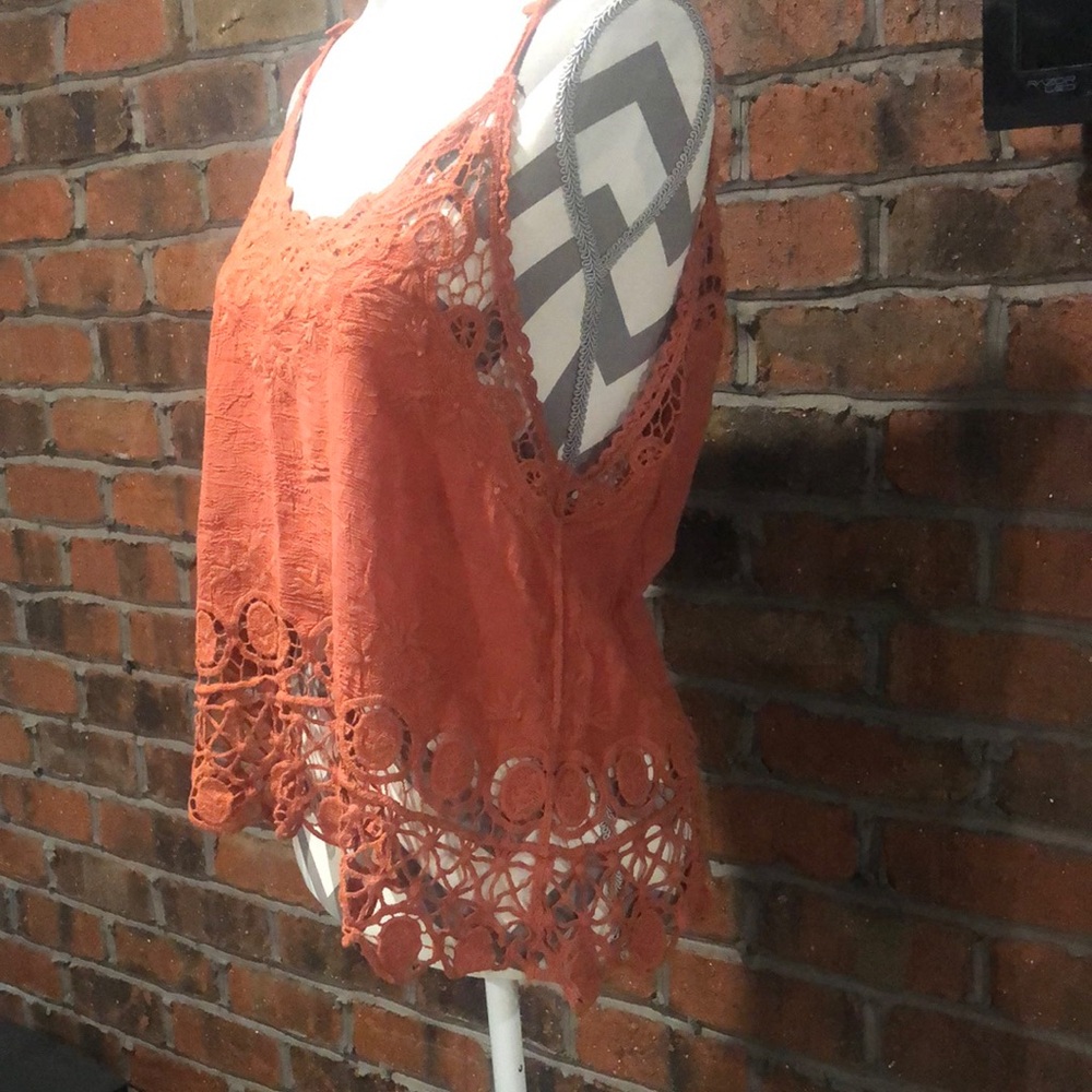 Daytrip Burnt Orange Lace Camisole - Picture 4 of 8
